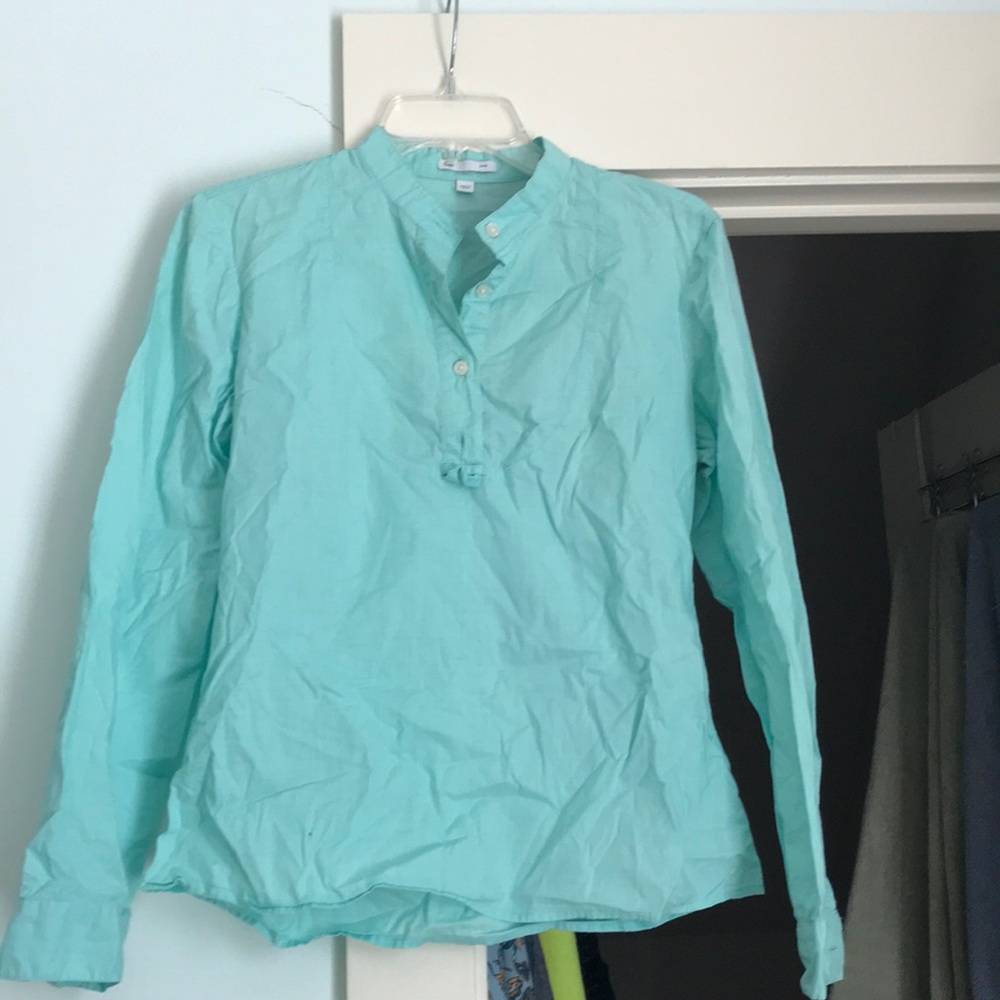 Women’s sea foam green top size S